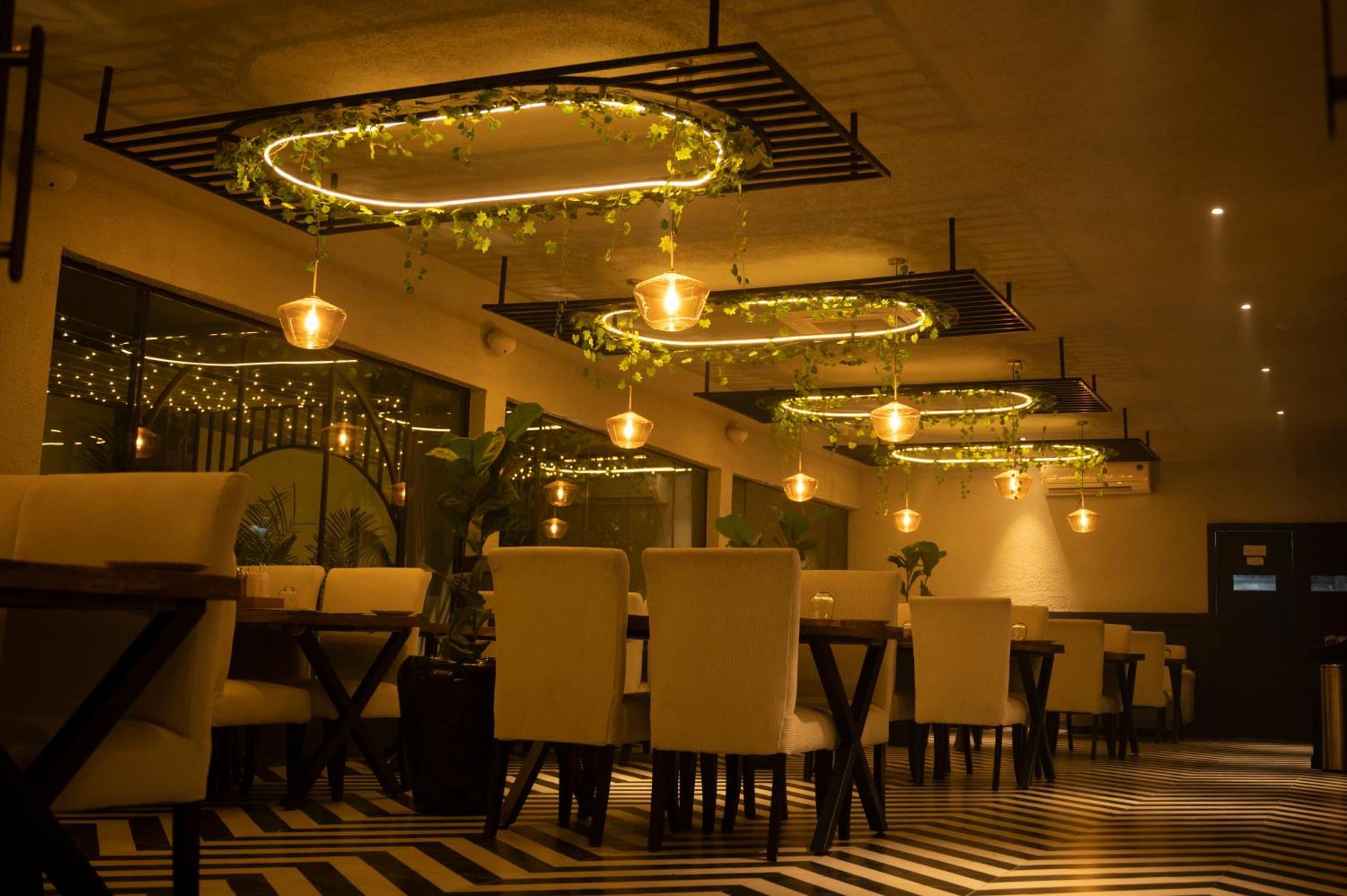 Vintclub Resort Lucknow Esterno foto