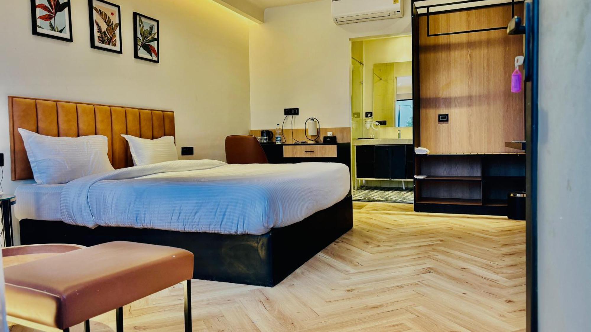 Vintclub Resort Lucknow Esterno foto