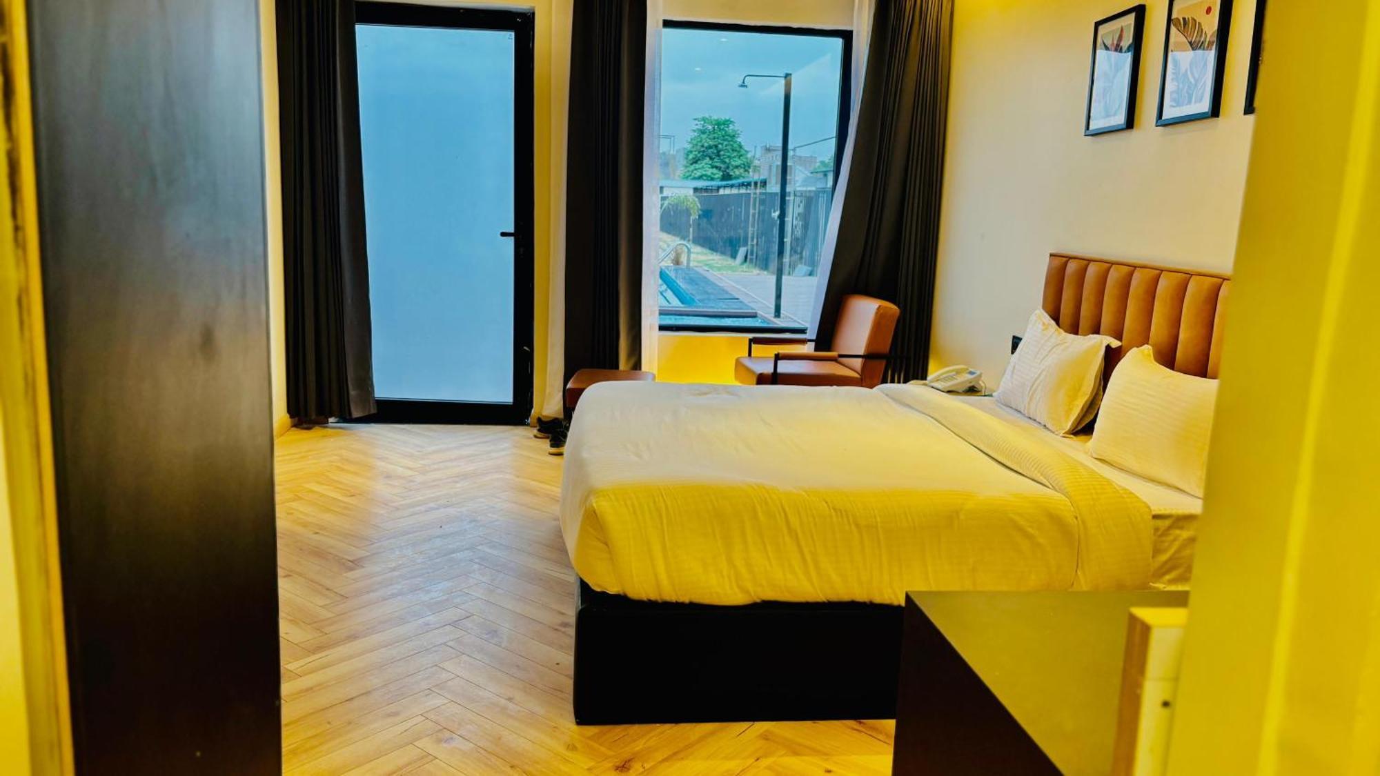 Vintclub Resort Lucknow Esterno foto