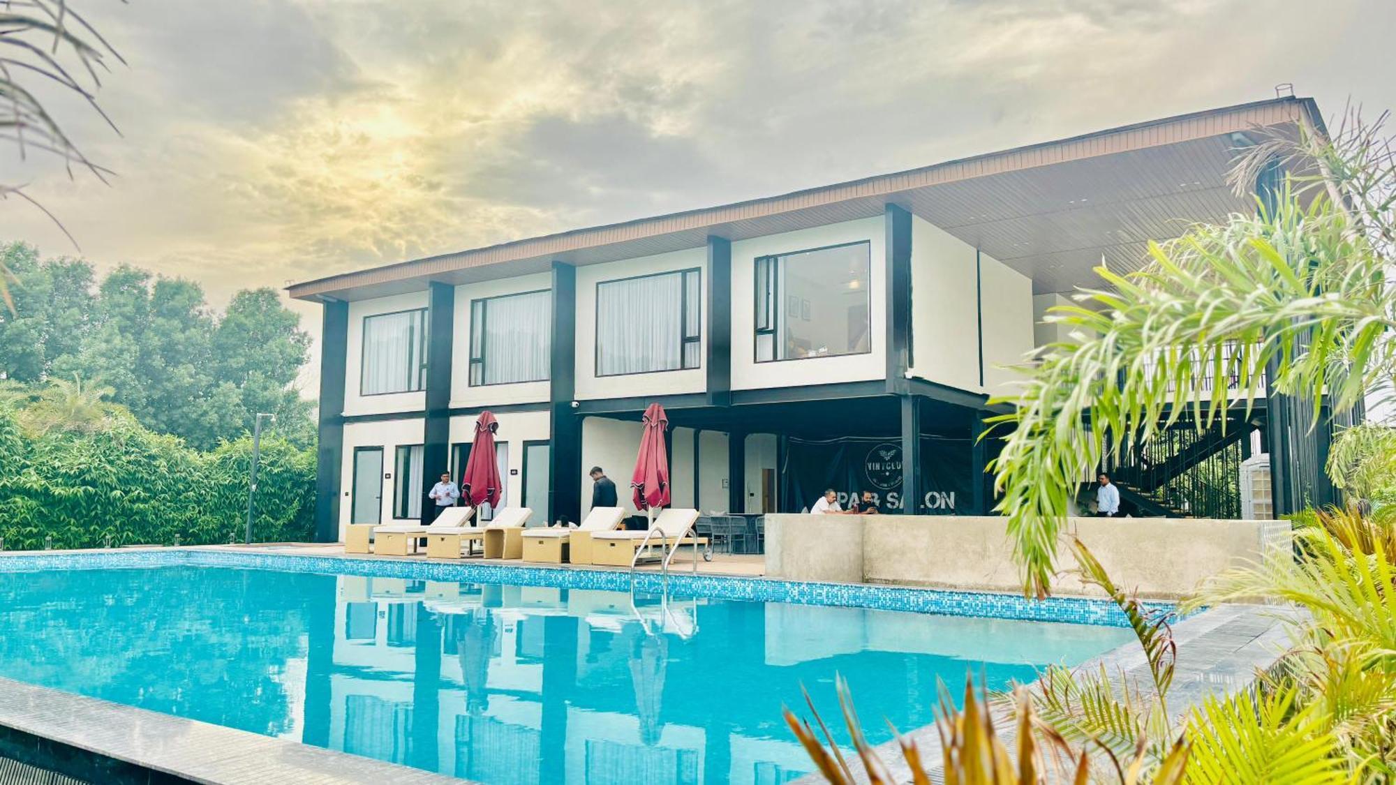 Vintclub Resort Lucknow Esterno foto