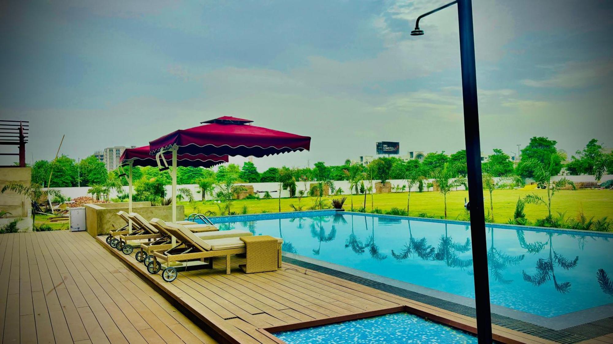Vintclub Resort Lucknow Esterno foto