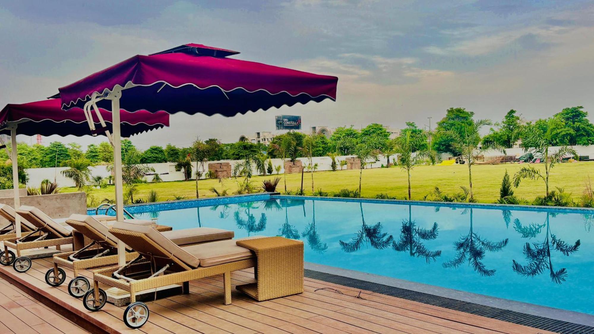 Vintclub Resort Lucknow Esterno foto